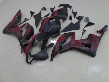 07-08 Matt Schwarzer roter Totenkopf mit Streifen CBR600RR Motorrad Verkleidung